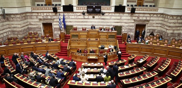 Στη Βουλή η δικογραφία για τυχόν ευθύνες Καραμανλή, Σπίρτζη